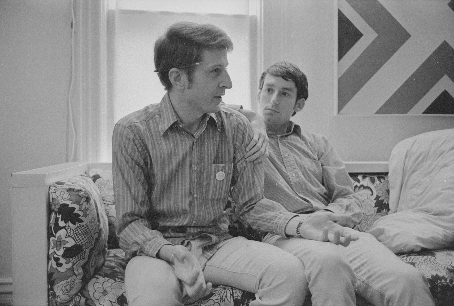 Baker and McConnel (r) at their Minneapolis home, 1970